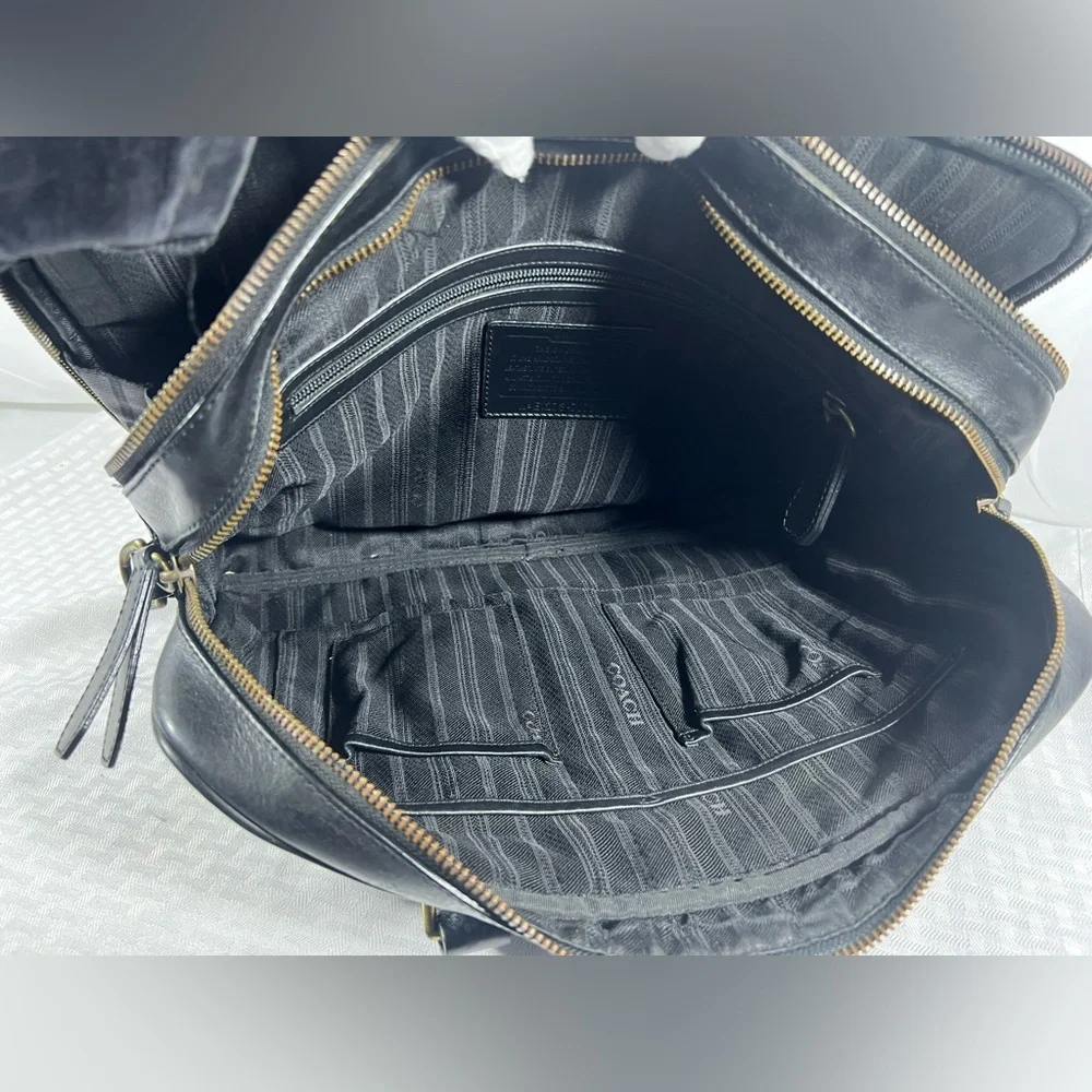 4043: Coach Black Embossed Leather Laptop Briefcase Business Bag